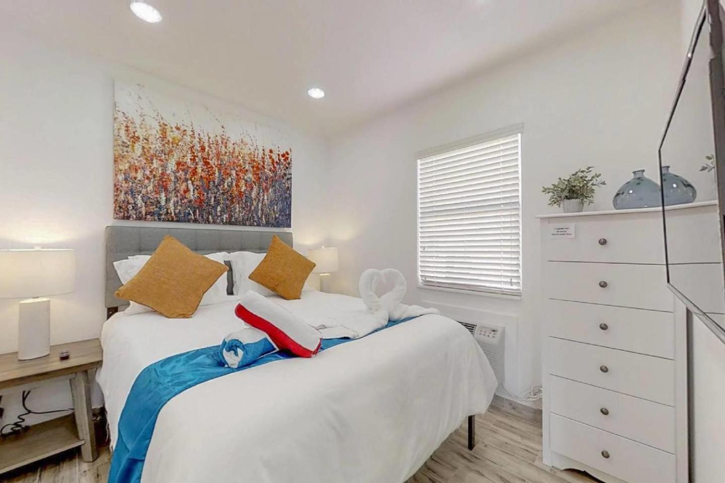 Chick & Fashionable 1 Bedroom Apt Beach Unit # 4 Hollywood Exteriör bild