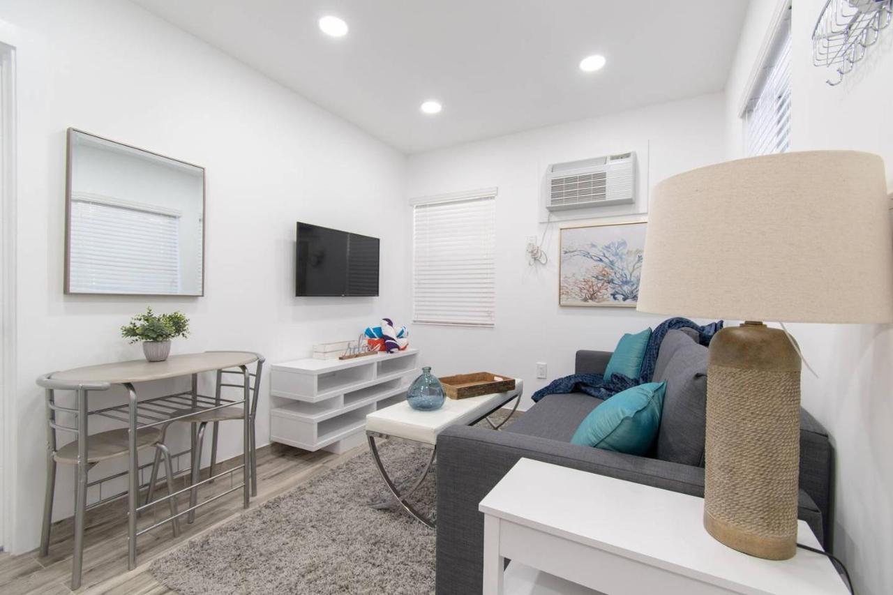 Chick & Fashionable 1 Bedroom Apt Beach Unit # 4 Hollywood Exteriör bild